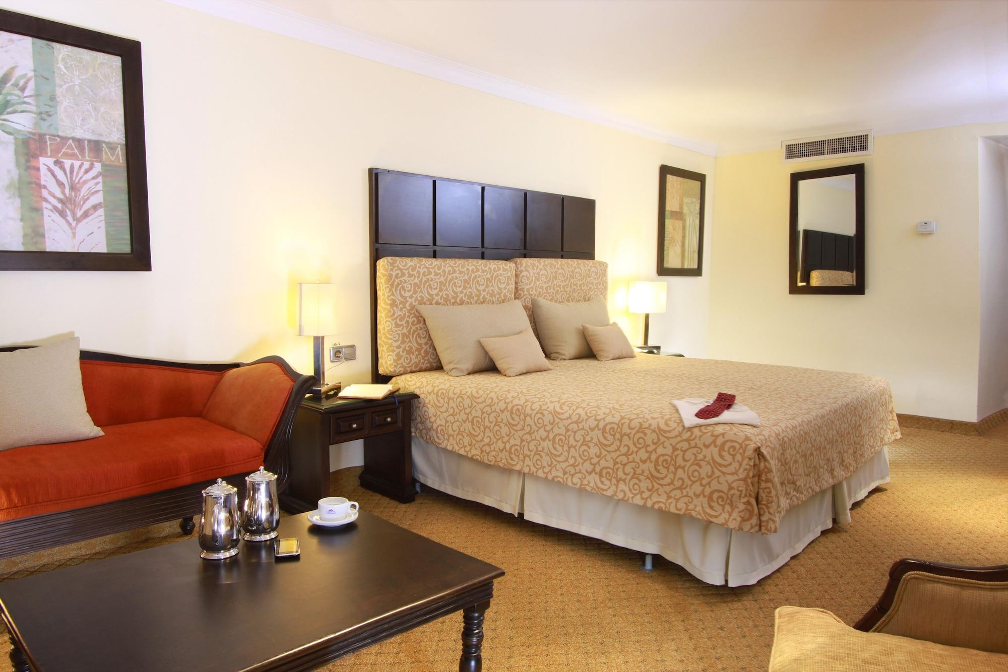 Dominican Fiesta Hotel Santo Domingo Pokoj fotografie A room at the hotel