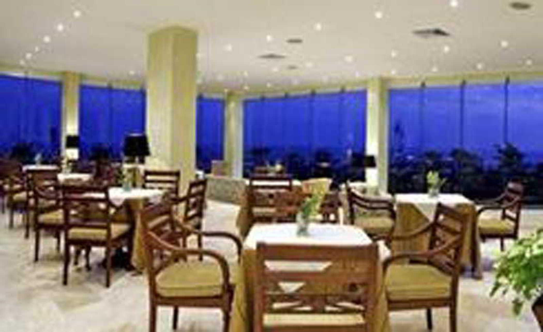 Dominican Fiesta Hotel Santo Domingo Exteriér fotografie The restaurant