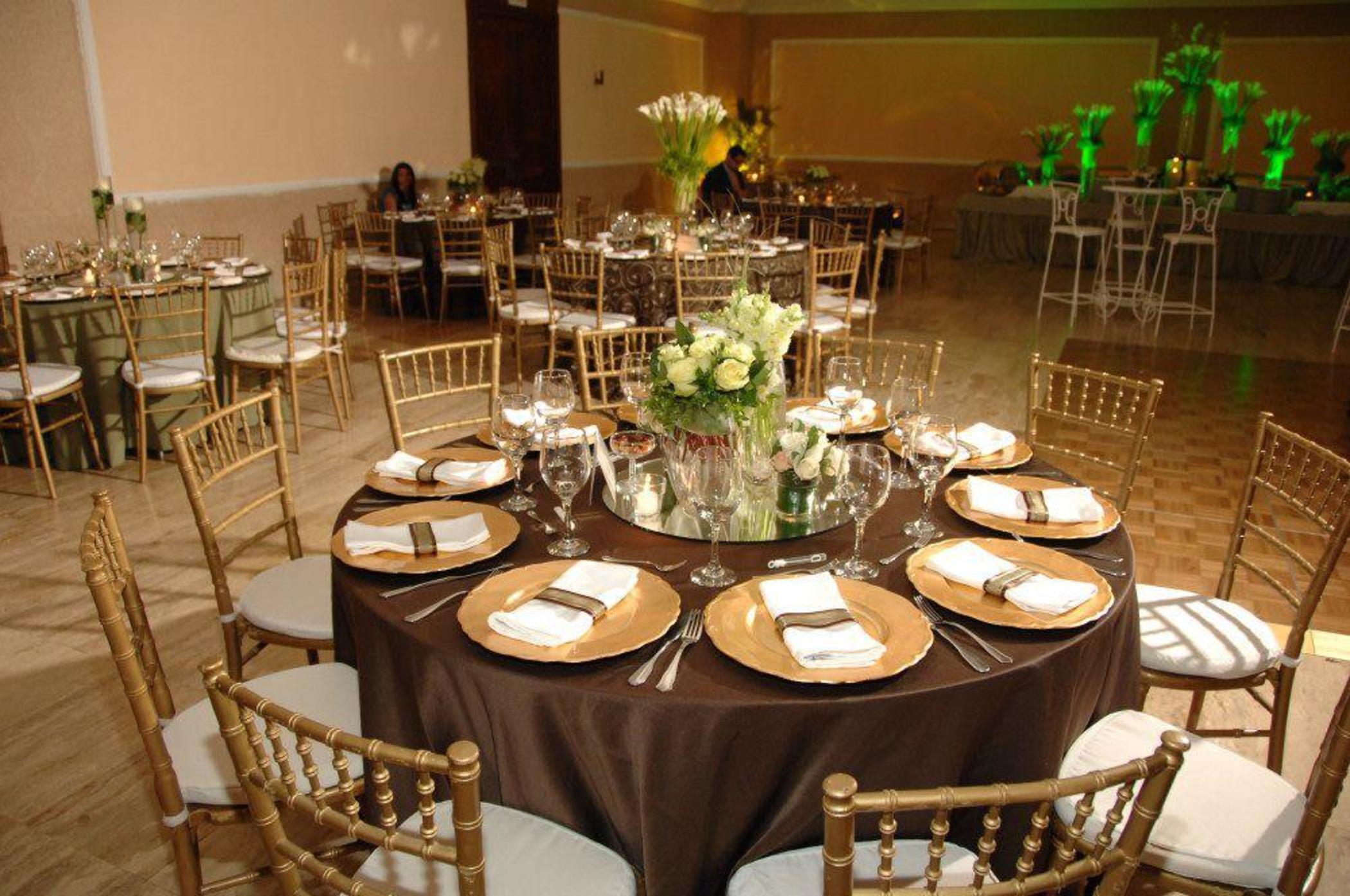 Dominican Fiesta Hotel Santo Domingo Exteriér fotografie A table set for a formal dinner