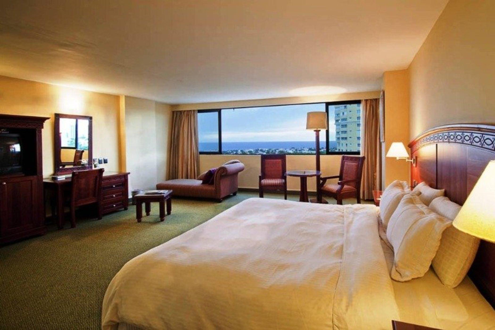 Dominican Fiesta Hotel Santo Domingo Exteriér fotografie A guest room at the Hilton San Diego Bayfront